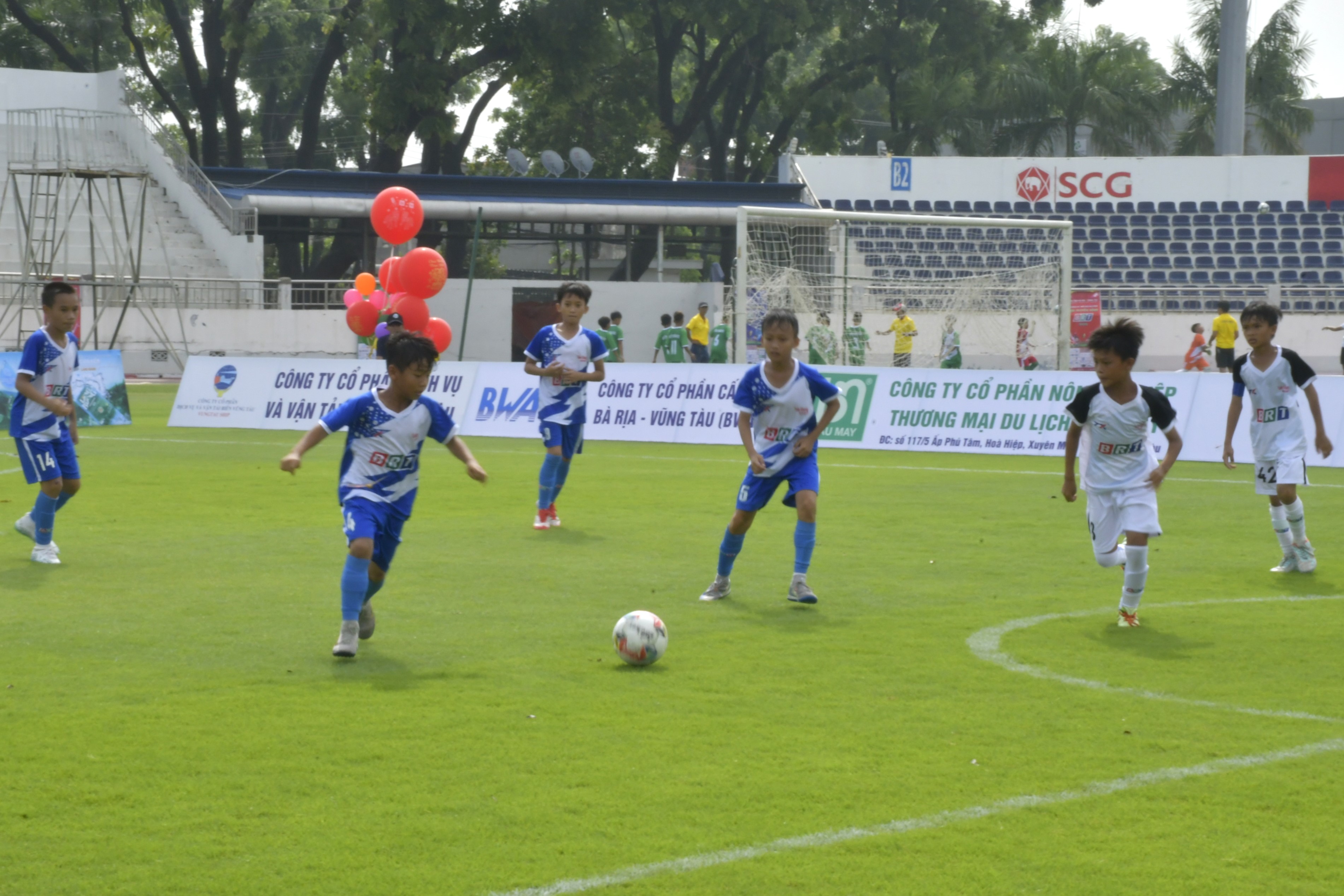 Trận đấu giữa U11 Bà Rịa và U11 Long Đất.