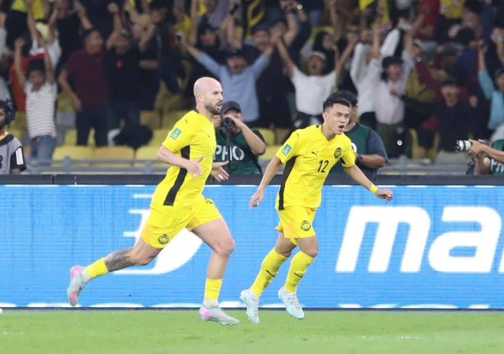 Niềm vui của cầu thủ Malaysia sau khi ghi bàn. Ảnh: TTO.
