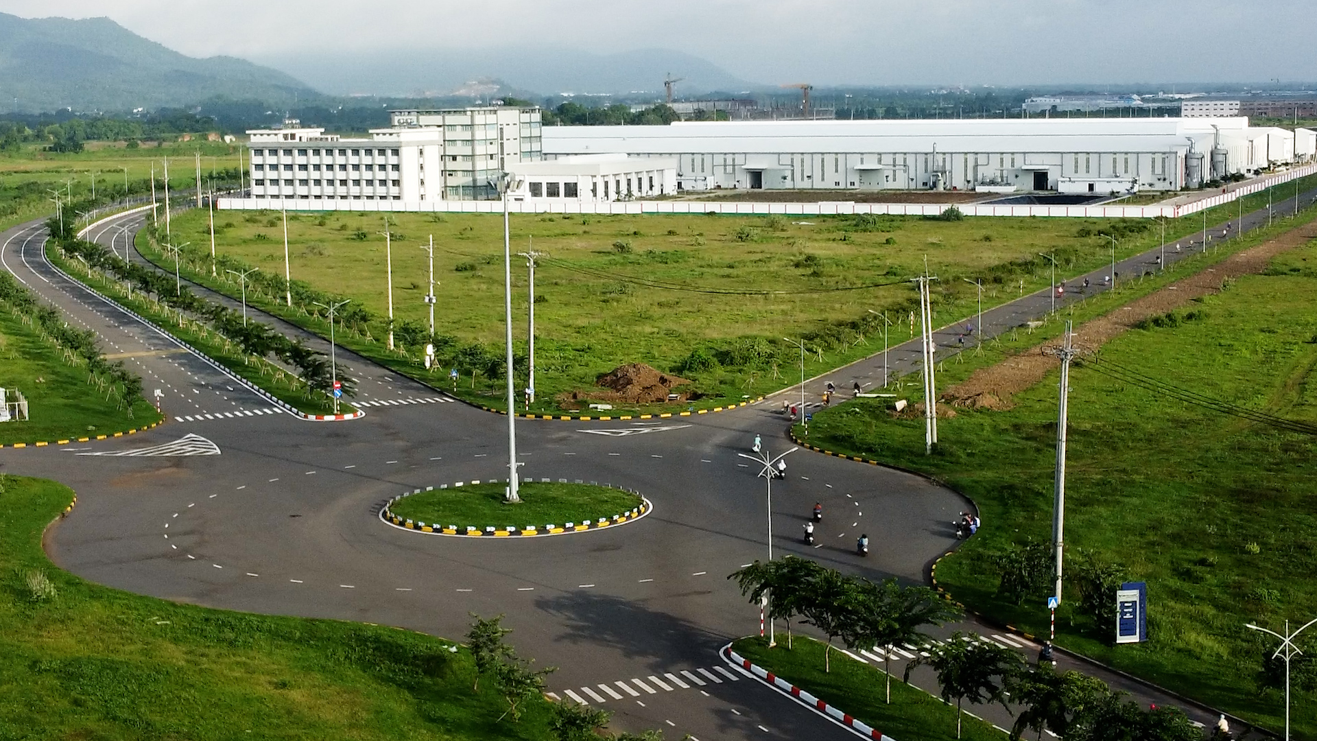 KCN Đô thị Châu Đức đã tạo việc làm cho 1.921 lao động địa phương. Ảnh: ĐINH HÙNG