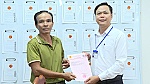 Xã Long Hải trao giấy chứng nhận quyền sử dụng đất cho 2 hộ dân