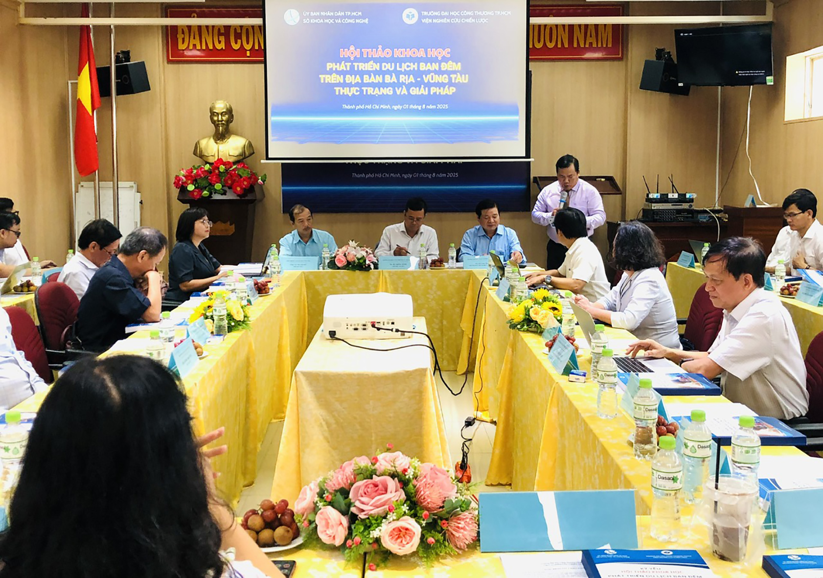 Quang cảnh hội thảo.